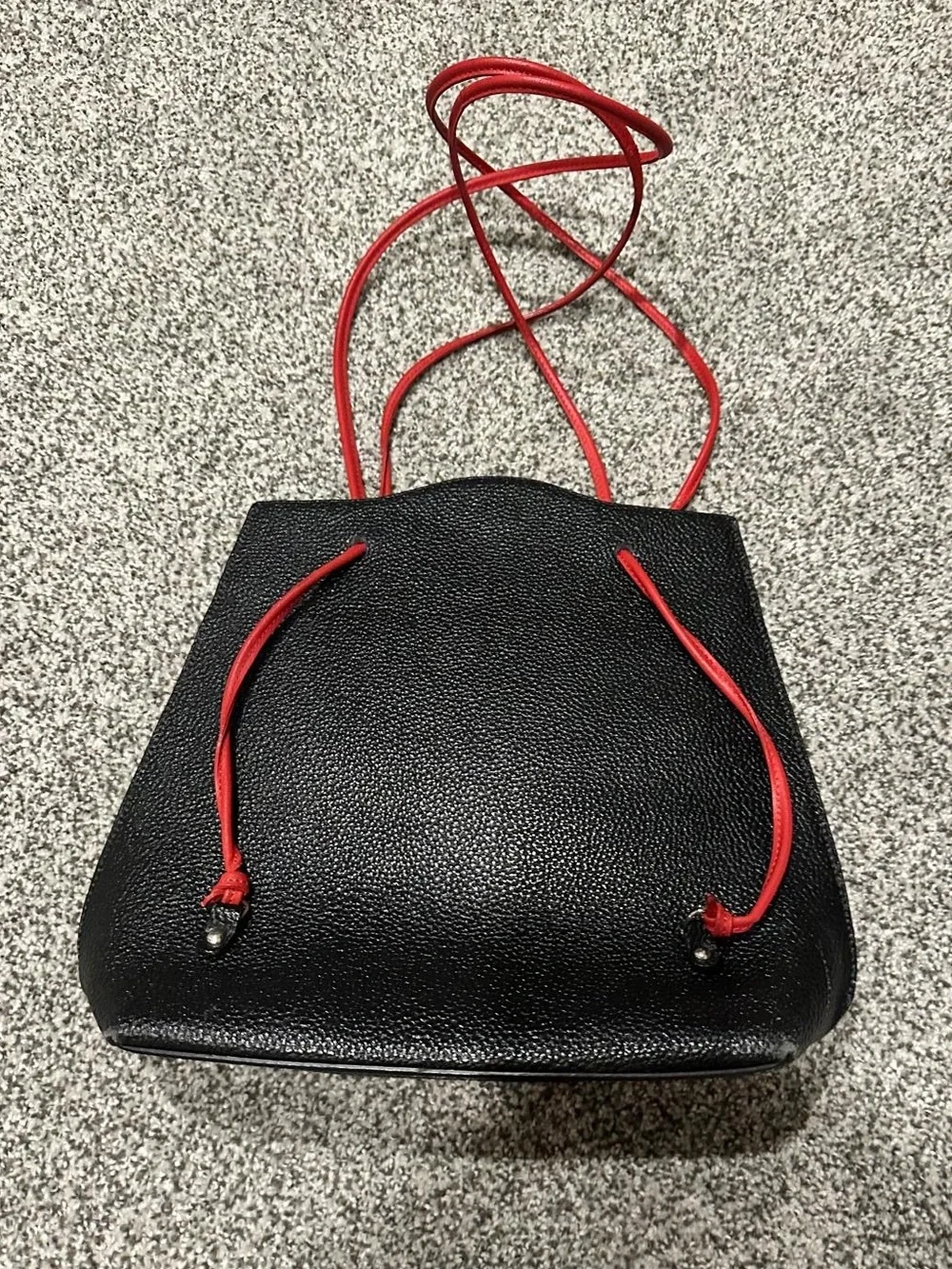 N/A stylish black